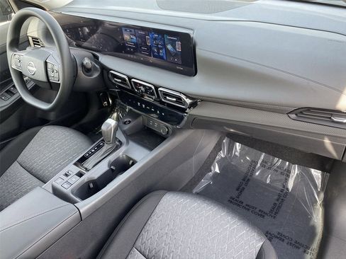 New 2026 Nissan Sentra SV w/ Floor Mat Package FWD image 10