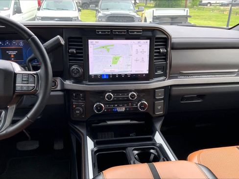 Certified 2024 Ford F250 Platinum AWD/4WD image 7