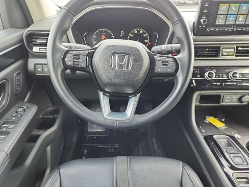 Used 2024 Honda Pilot EX-L image 10