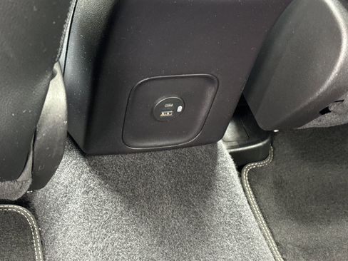 Used 2022 Ford Escape Titanium w/ Titanium Premium Package FWD image 11