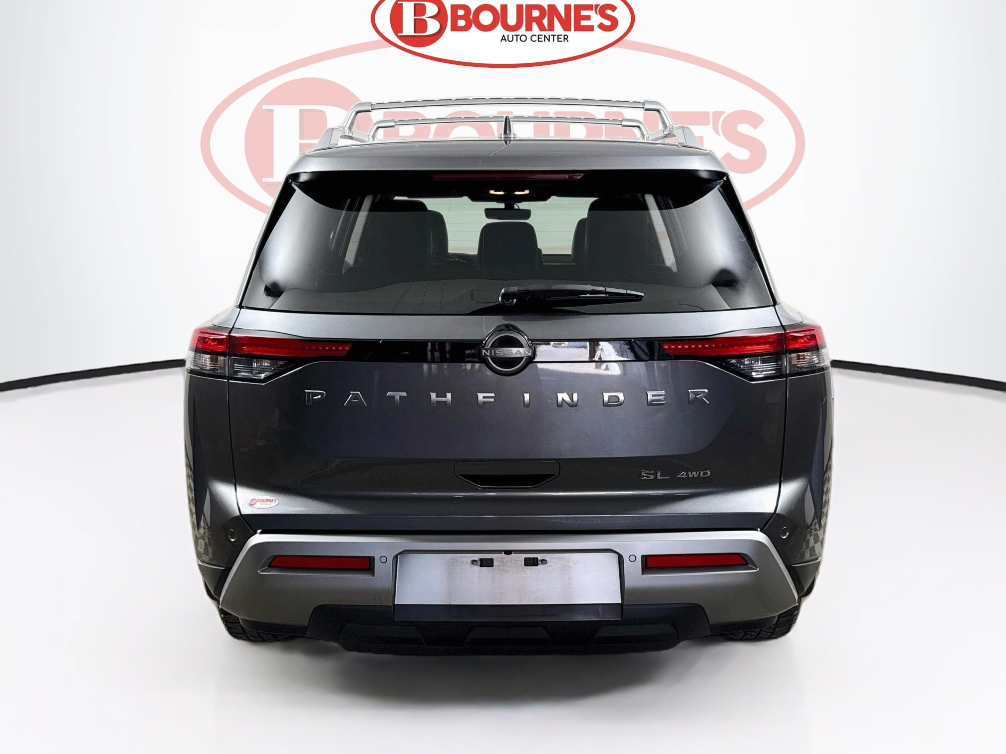 Used 2024 Nissan Pathfinder SL AWD/4WD image 9