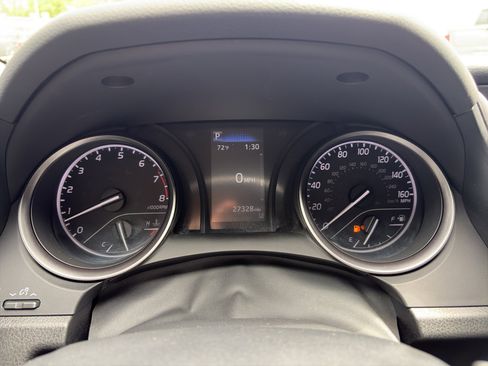 Used 2023 Toyota Camry SE image 13