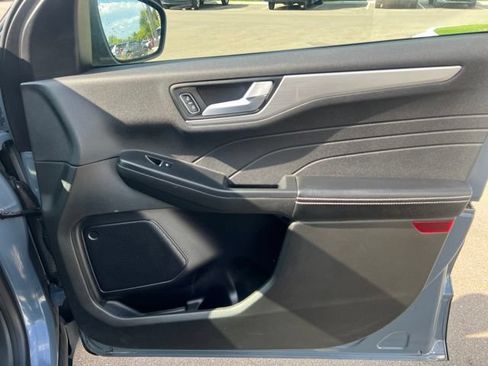 Certified 2023 Ford Escape Platinum AWD/4WD image 10