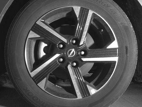 Used 2025 Nissan Sentra SV FWD image 15