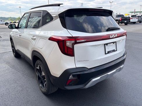 Used 2024 Kia Seltos EX AWD/4WD image 6