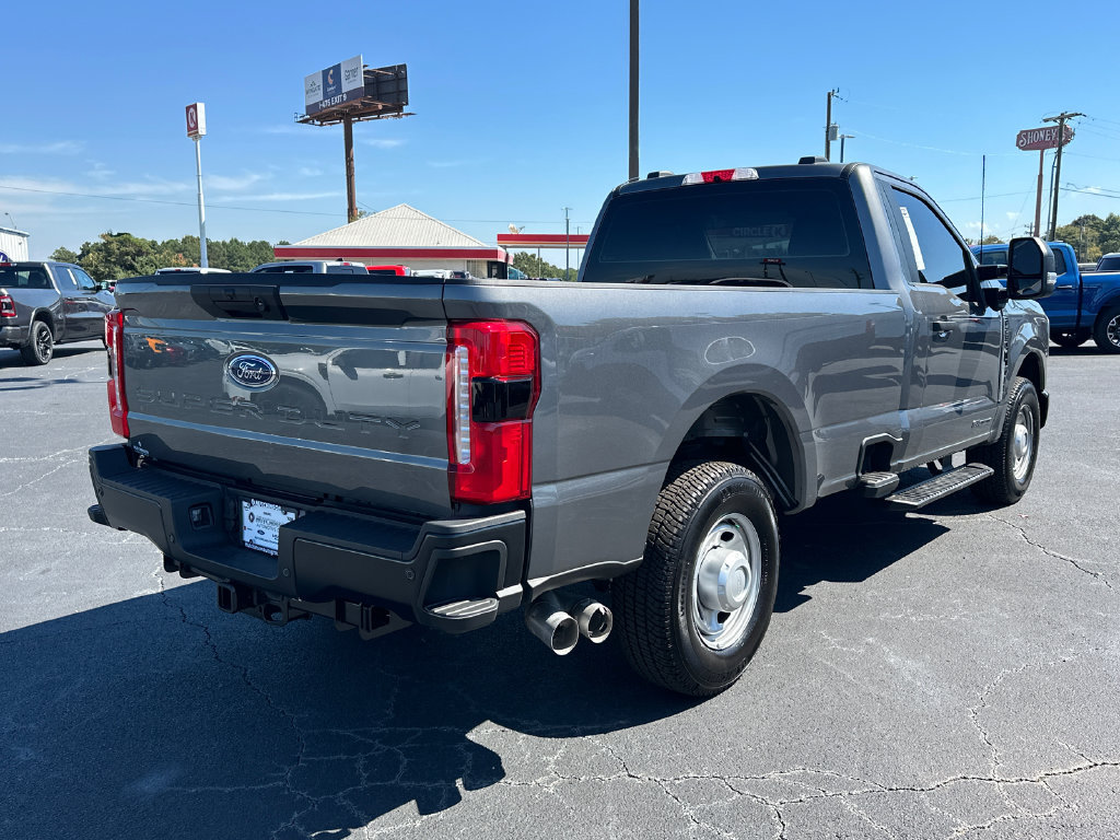 New 2025 Ford F250 XL w/ 360-Degree Camera Package RWD image 7