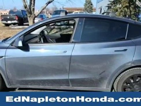 Used 2021 Tesla Model Y Long Range image 1