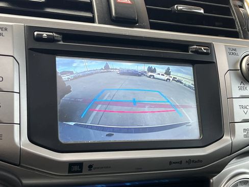 Used 2016 Toyota 4Runner Limited image 21