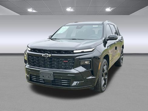 New 2026 Chevrolet Traverse RS w/ LPO, Floor Liner Package image 7