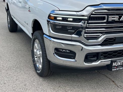 New 2026 RAM 2500 Laramie w/ Towing Technology Group AWD/4WD image 13