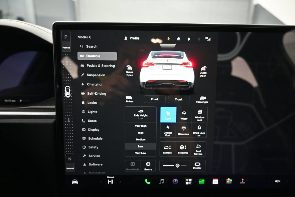 Used 2022 Tesla Model X Plaid AWD/4WD image 10