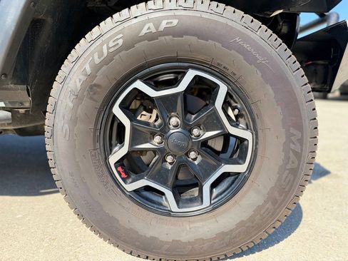 Used 2016 Jeep Wrangler Unlimited Sport w/ Quick Order Package 24S image 12