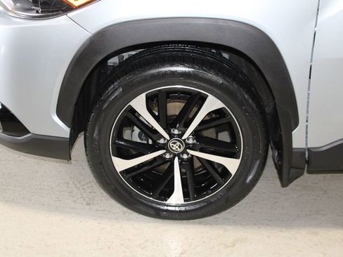 Used 2024 Toyota Corolla Cross AWD Hybrid w/ Convenience Package image 6