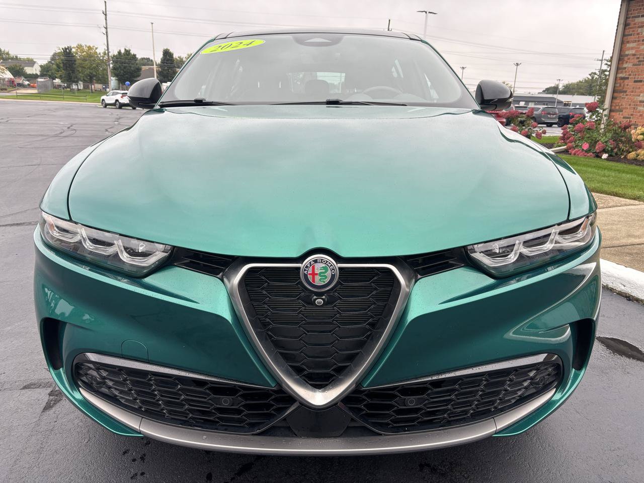 Used 2024 Alfa Romeo Tonale Ti AWD/4WD image 8