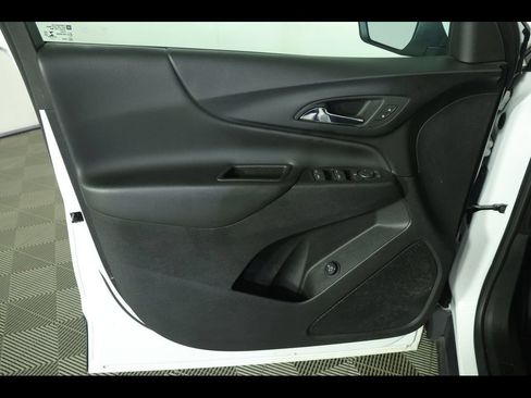 Used 2023 Chevrolet Equinox LT AWD/4WD image 19