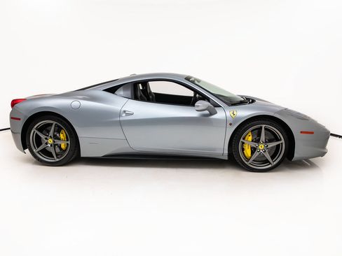 Certified 2014 Ferrari 458 Italia Coupe RWD image 3