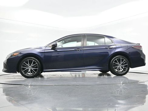 Used 2021 Toyota Camry SE FWD image 45