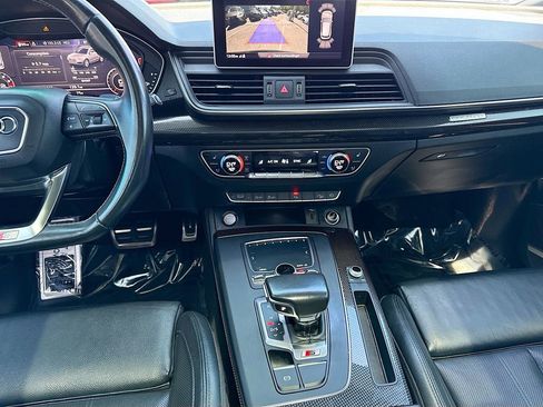 Used 2019 Audi SQ5 Premium Plus w/ Premium Plus Package AWD/4WD image 18