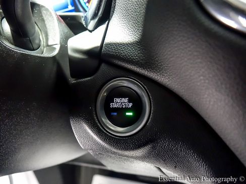 Used 2020 Chevrolet Equinox LT image 20