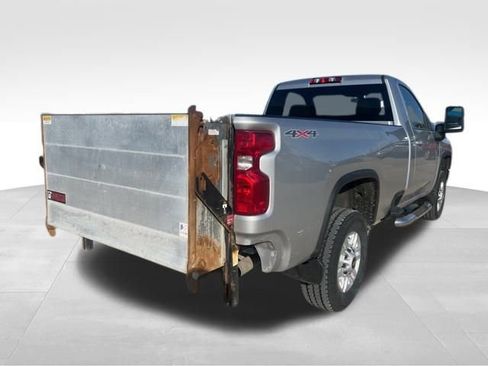 Used 2021 Chevrolet Silverado 2500 LT w/ Convenience Package image 9
