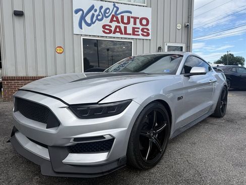 Used 2017 Ford Mustang GT Premium w/ Equipment Group 401A RWD image 2