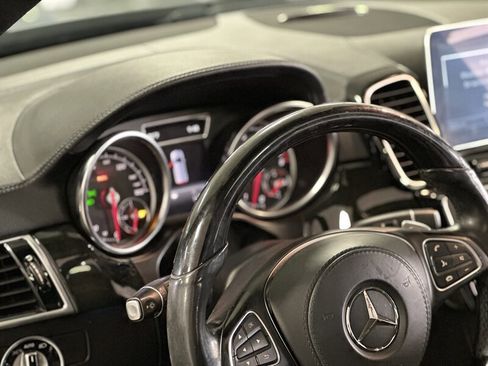 Used 2019 Mercedes-Benz GLS 550 4MATIC w/ Driver Assistance Package image 16