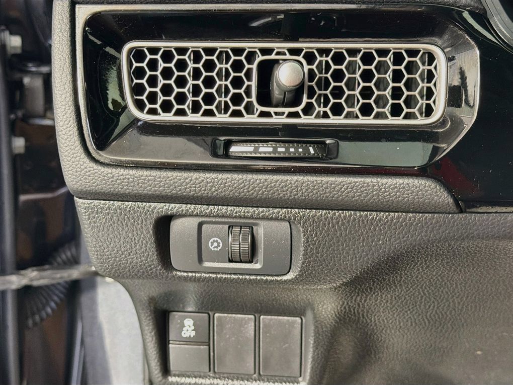 Used 2025 Honda Civic Sport image 15