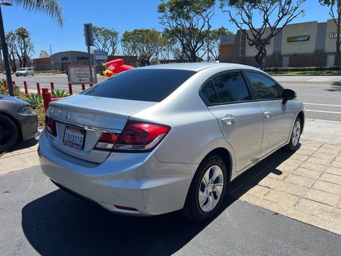 Used 2013 Honda Civic LX image 9