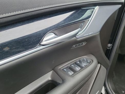 Used 2025 Cadillac XT5 Premium Luxury w/ LPO, Floor Liner Package AWD/4WD image 8