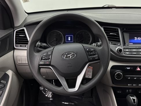 Used 2017 Hyundai Tucson SE w/ SE Popular Package 02 FWD image 24