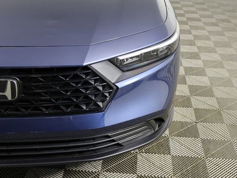 Certified 2025 Honda Accord SE image 14