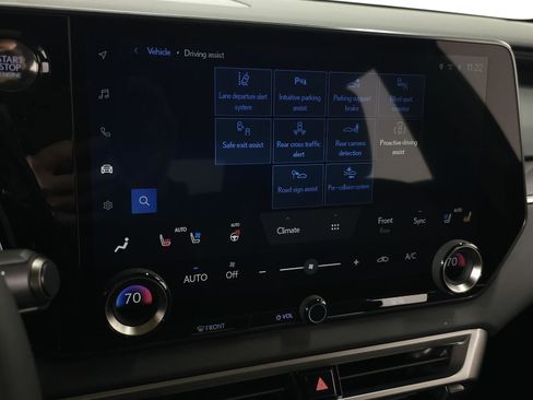 Used 2025 Lexus RX 350 Premium image 23