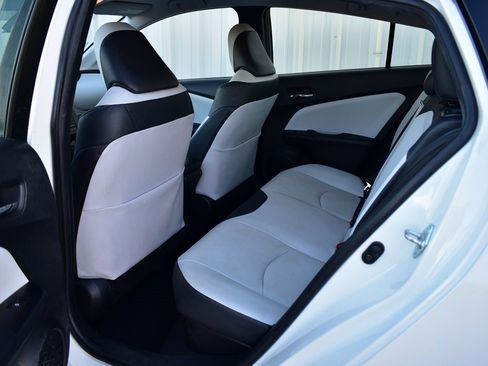 Used 2017 Toyota Prius Four Touring w/ Protection Package image 18