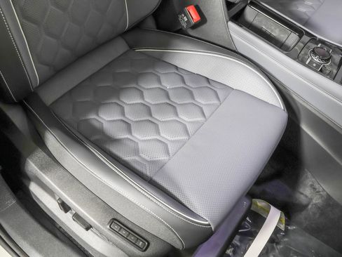 New 2026 Volkswagen Tiguan SEL R-Line image 46