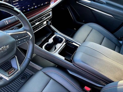 Used 2024 Chevrolet Traverse Z71 w/ Enhanced Driving Package image 16