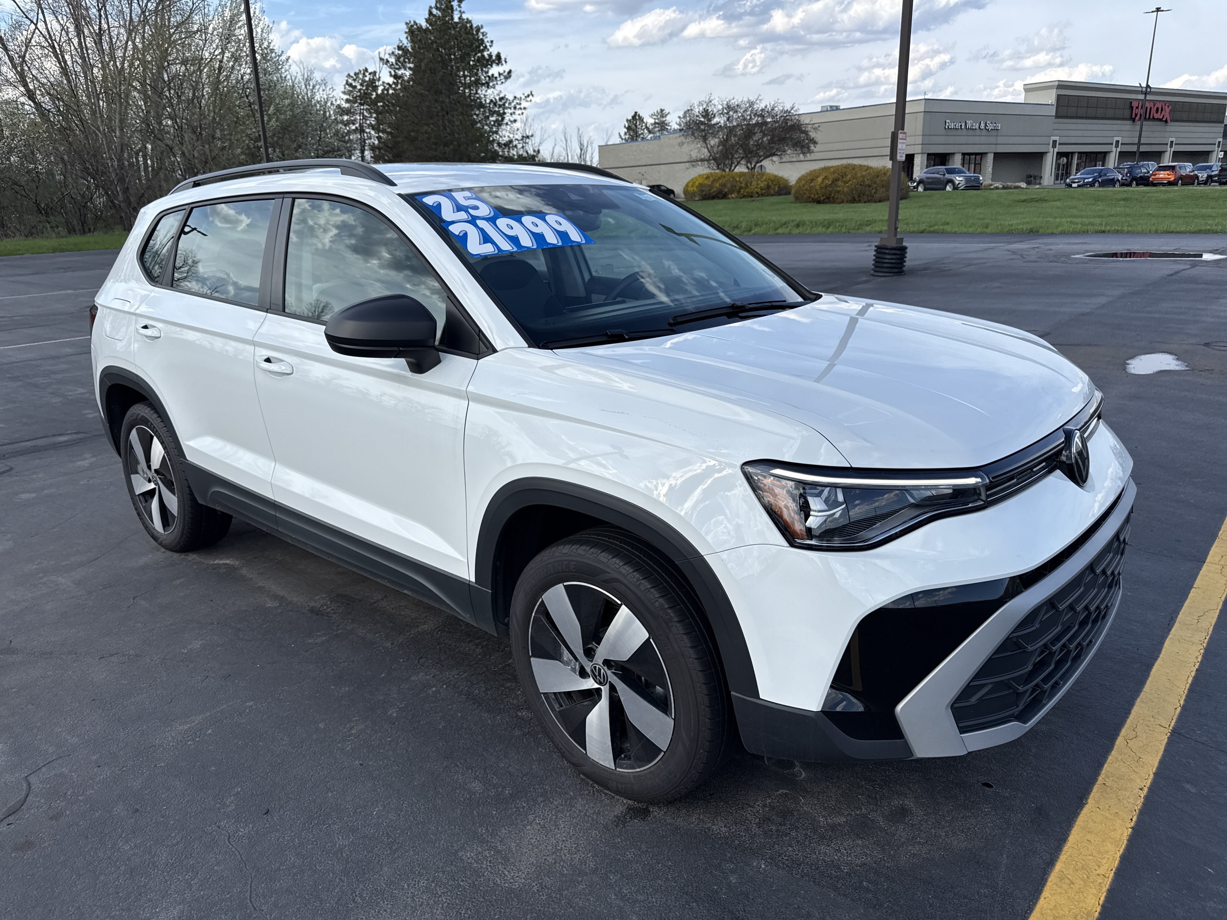 Used 2025 Volkswagen Taos S AWD/4WD image 28
