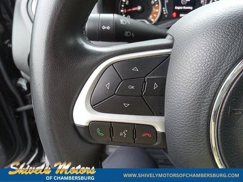 Used 2019 Jeep Renegade Latitude image 20