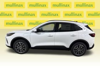 New 2025 Ford Escape SE w/ PHEV Premium Package FWD video 3
