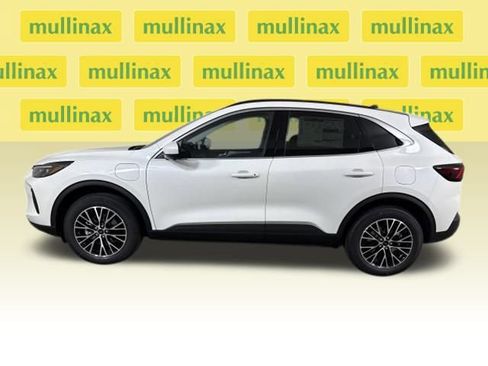 New 2025 Ford Escape SE w/ PHEV Premium Package FWD image 3