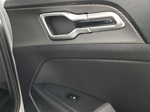 Used 2023 Kia Sportage LX image 10