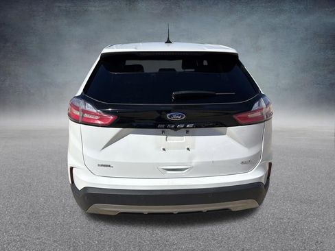 Used 2024 Ford Edge SEL image 4