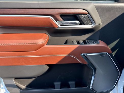 New 2026 GMC Sierra 3500 Denali Ultimate AWD/4WD image 9