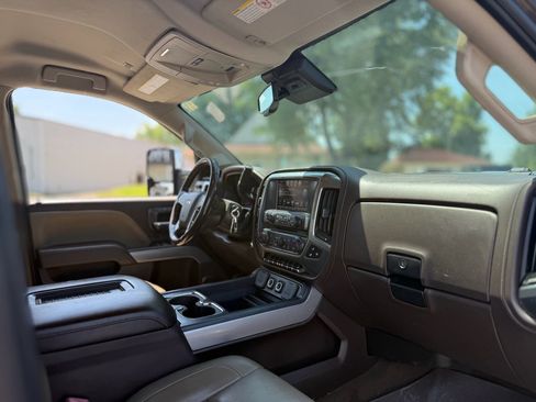 Used 2018 Chevrolet Silverado 2500 LTZ w/ Duramax Plus Package AWD/4WD image 25