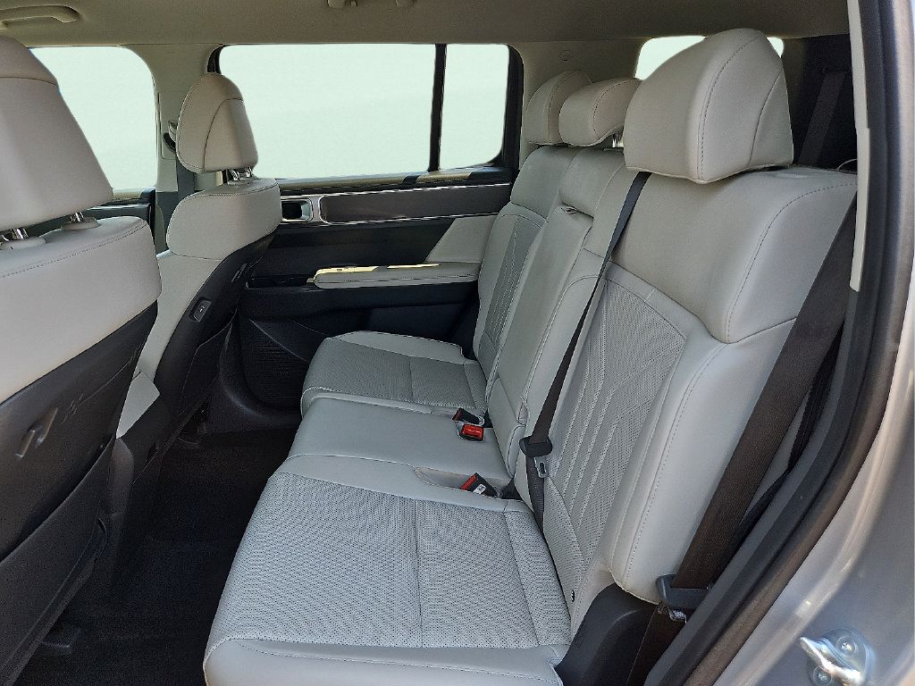 Used 2026 Hyundai Santa Fe SEL AWD/4WD image 10