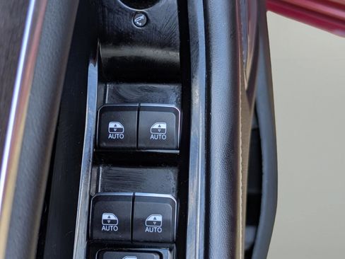 Used 2021 Jeep Grand Cherokee L Overland image 16