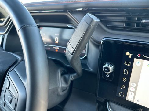 Used 2025 GMC Sierra 3500 AT4 w/ AT4 Preferred Package image 20