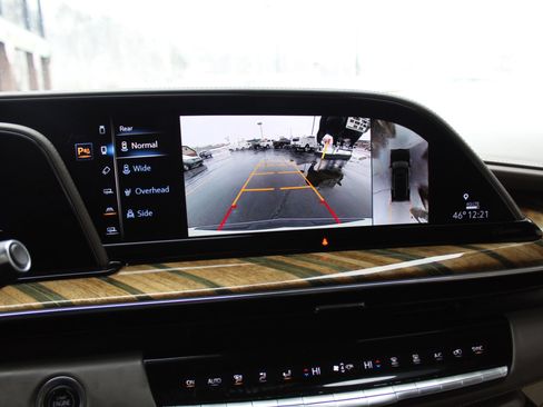 Used 2021 Cadillac Escalade Sport Platinum w/ Heavy-Duty Trailer Package image 19