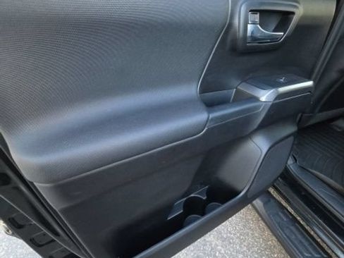 Used 2019 Toyota Tacoma TRD Pro AWD/4WD image 16