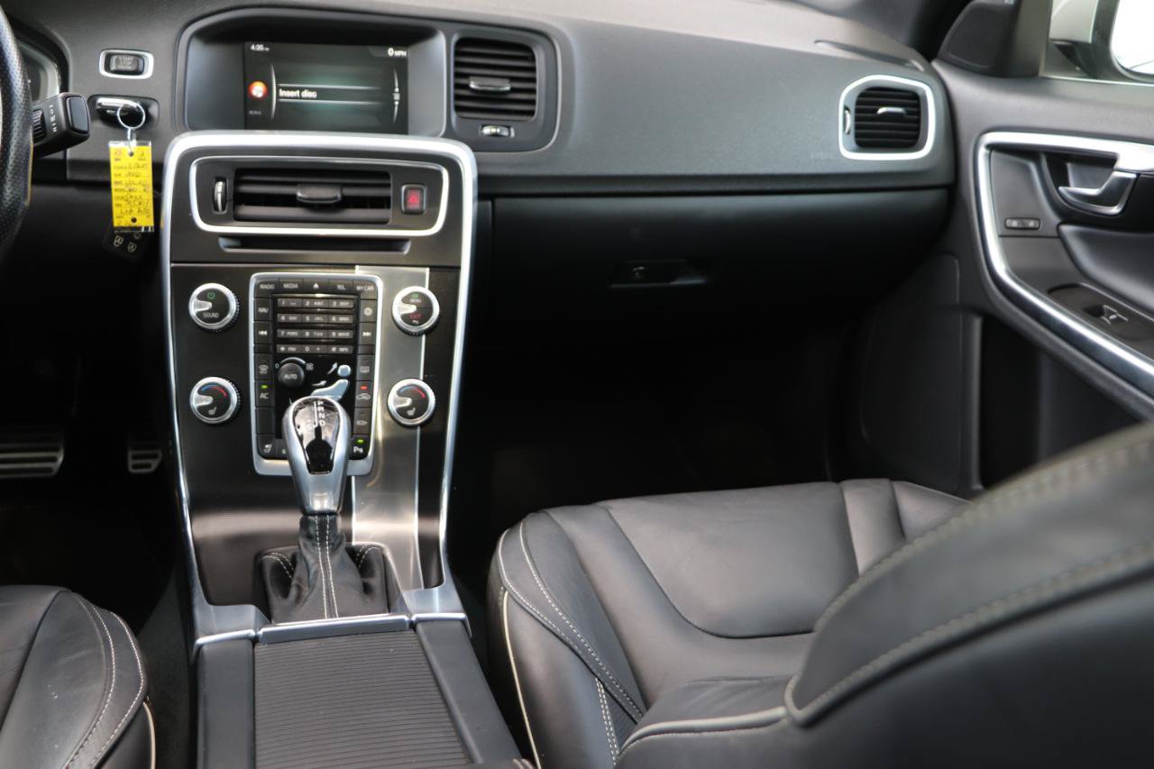 Used 2016 Volvo S60 T5 R-Design FWD image 34