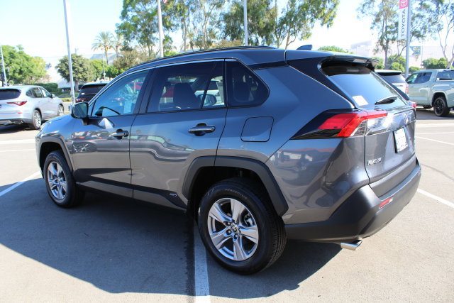 Certified 2025 Toyota RAV4 XLE AWD/4WD image 8